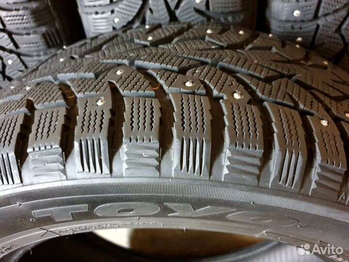 Toyo Observe G3-Ice 215/60 R17