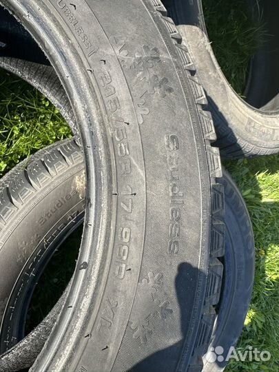 Kumho I'Zen KW31 215/55 R17 98R