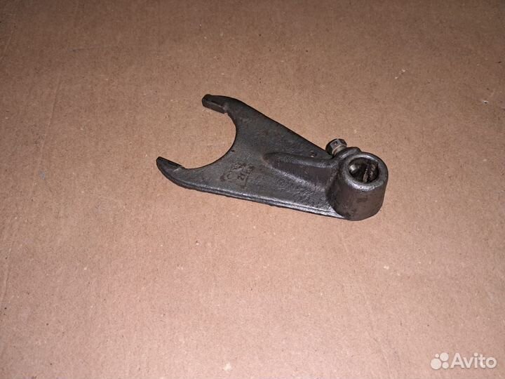 Вилка включения коробки отбора мощности ЗИЛ-131