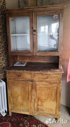 Старинный буфет