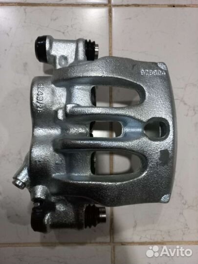 Суппорт brembo на Мерседес Спринтер 906