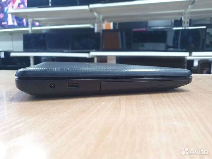 Toshiba/E1 1200/4gb/AMD HD 7310/500GB/15.6