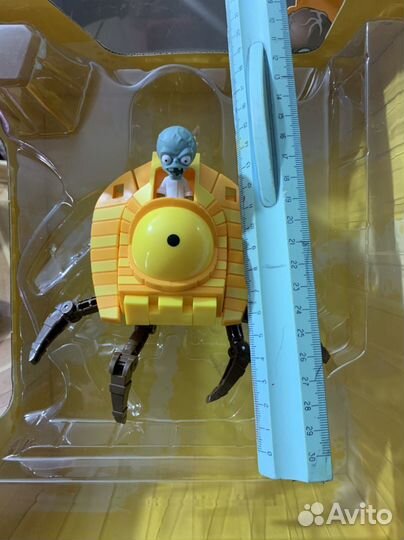 Робот трансформер из серии Зомби против растений