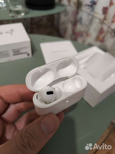 Apple airpods pro