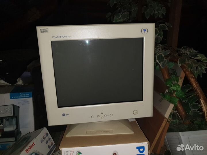 Монитор LG Flatron 775FT 17