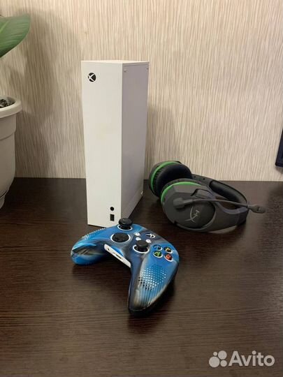 Консоль Xbox Series S