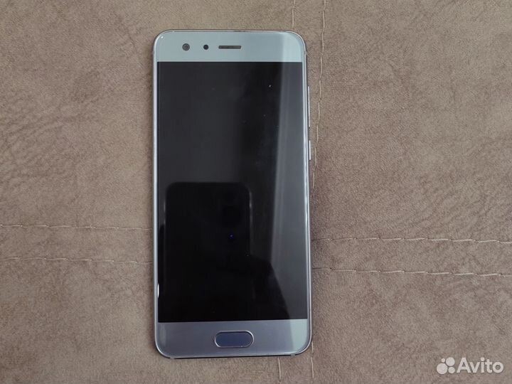 HONOR 9, 4/64 ГБ
