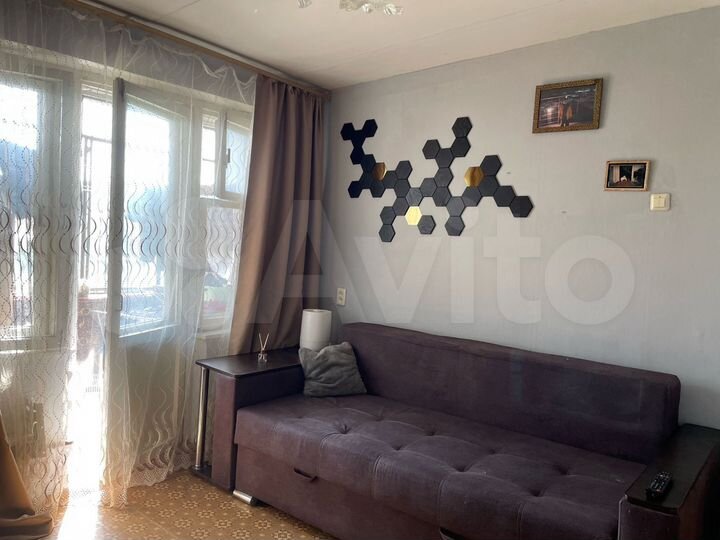 2-к. квартира, 49,3 м², 2/5 эт.