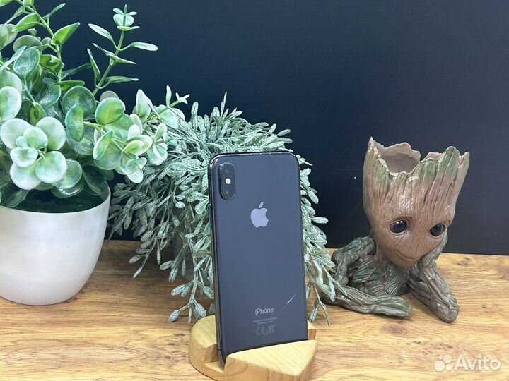 iPhone Xs, 64 ГБ