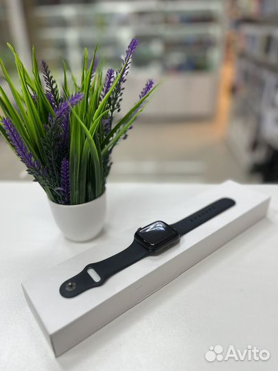 Apple Watch SE 2 44mm