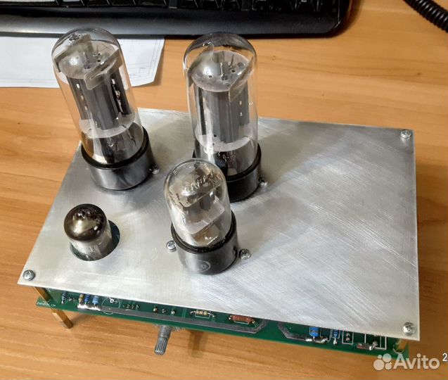 Ламповый гитарный усилитель 25-50Вт