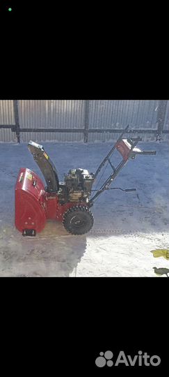 Снегоуборщик бензиновый самоходный