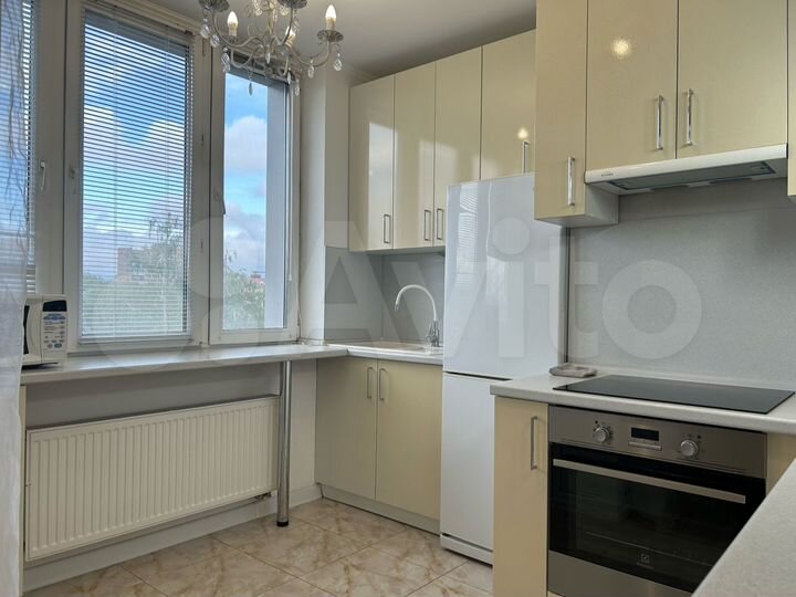 2-к. квартира, 58 м², 7/25 эт.