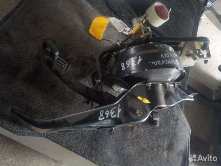 Главный тормозной в зборе с вакуумным и педалью