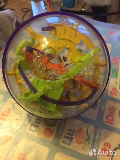 Шар-лабиринт perplexes original