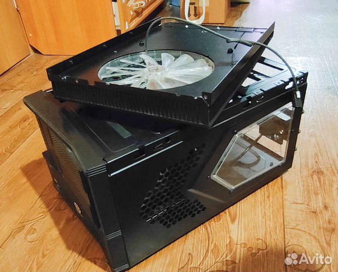 Корпус ThermaltakeArmor A30