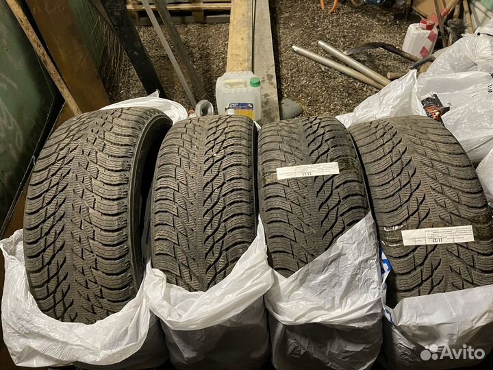 Nokian Tyres Hakkapeliitta R3 SUV 275/50 R21 107V