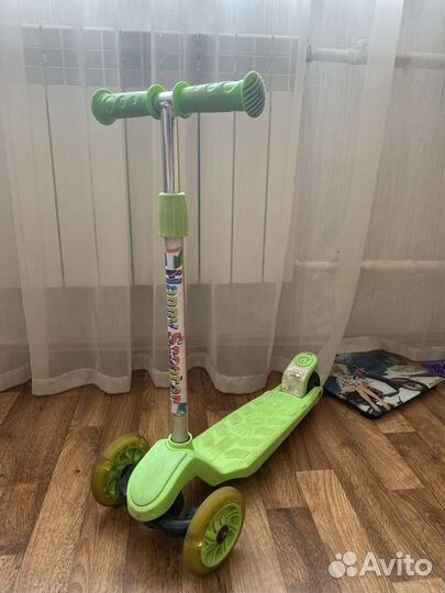 Самокат детский трехколесный бу