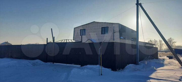 Дом 187 м² на участке 15 сот.