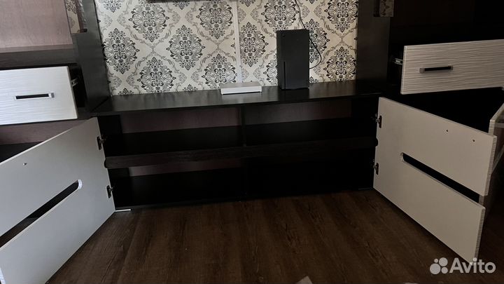 Стенка в гостиную