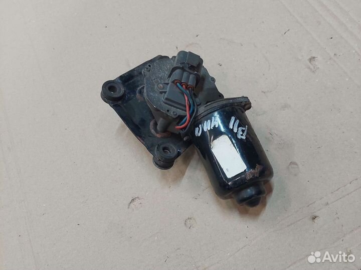 Моторчик стеклоочистителя Nissan Primera P11