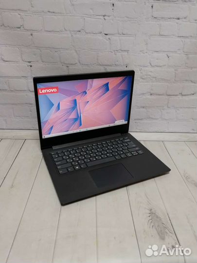 Ноутбук Lenovo новый SSD / AMD / 4GB / 14