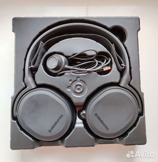 Наушники Steelseries Arctis 5