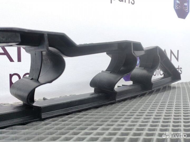 Кронштейн крыла передний правый Bmw X5 E70