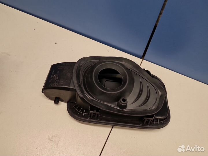 Ниша лючка бензобака Audi Q7 4M 2015