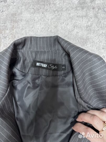 Костюм женский с юбкой 44 46