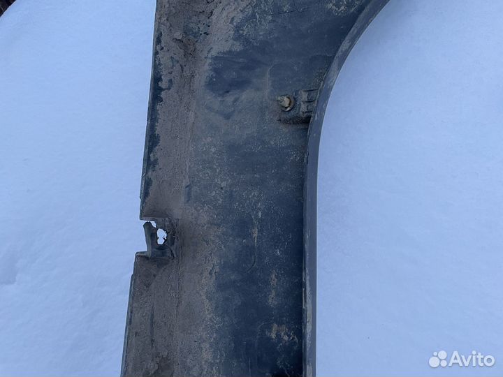 Накладка порога наружная Nissan Primera P12