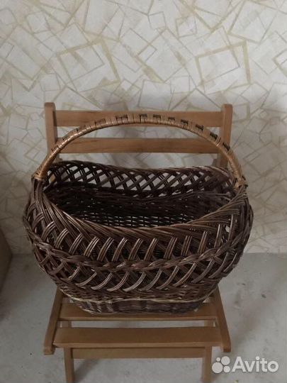 Корзина плетеная с ручкой (Венгрия)