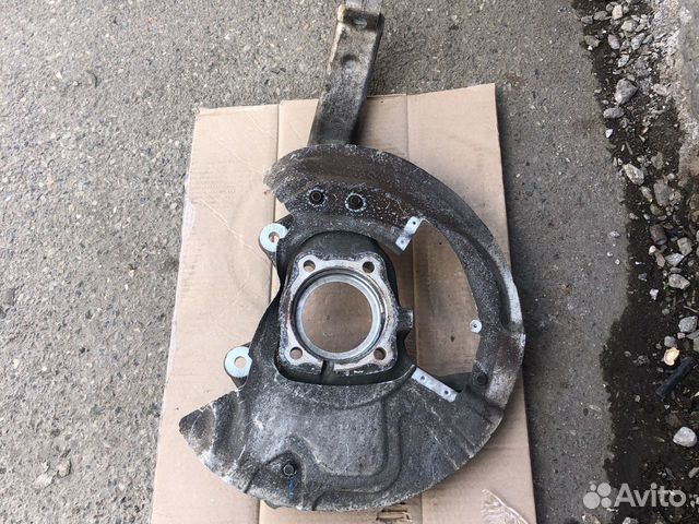 Кулак поворотный правый BMW X5 e70 бмв х5 е70 х6 е