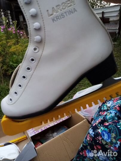 Коньки фигурные