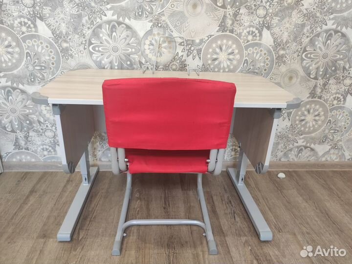 Растущая парта и стул деми