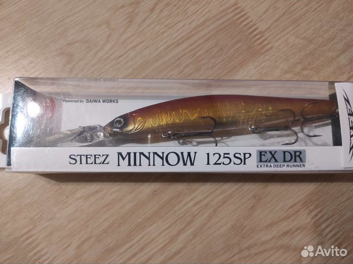 Набор воблеров в коробках