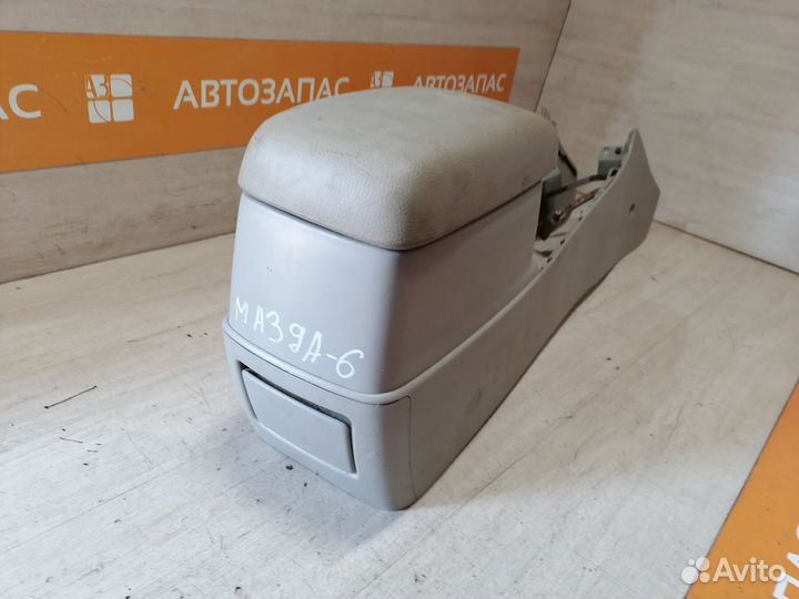 Подлокотник Mazda 6 GG Мазда 6 консоль центральная