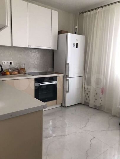 2-к. квартира, 57 м², 16/16 эт.