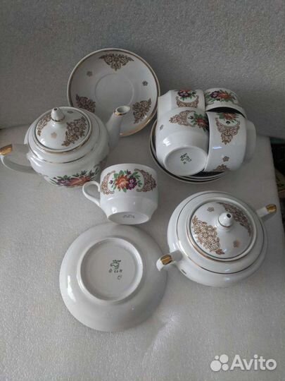 Сервизы чайные, молочники, сахарницы, чайные пары