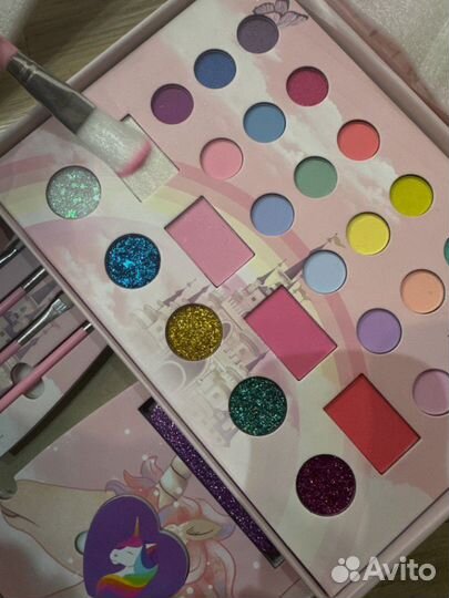 Детская косметика в кейсе