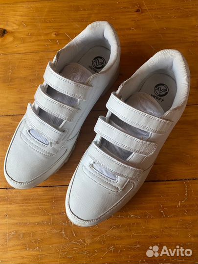 Кроссовки мужские