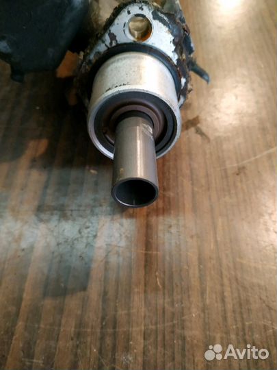 Saab 9-5 главный тормозной цилиндр