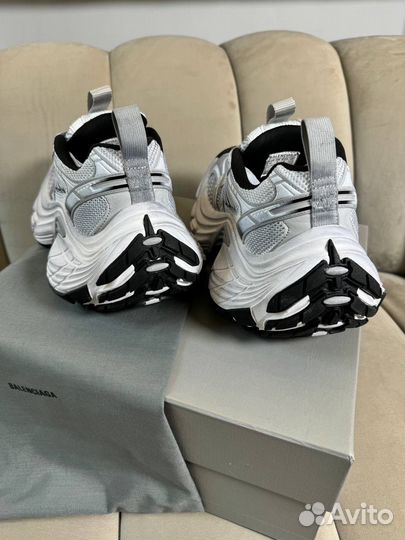 Кроссовки Balenciaga 10XL Sneaker White Хит 2024