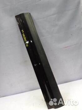 Накладка двери передней правой