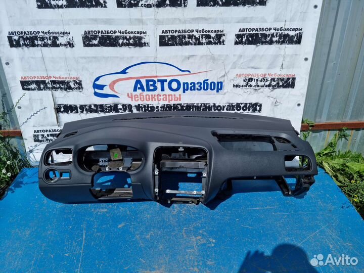 Торпеда Volkswagen Polo Sedan