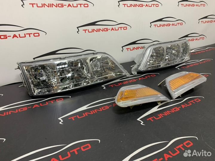 Фары Toyota Mark II (X100/105) 1996-2001 год (комплект, светлые)