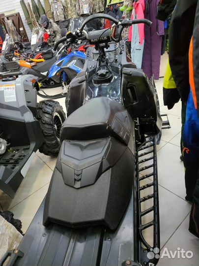 Снегоход Ski-doo Summit X T3