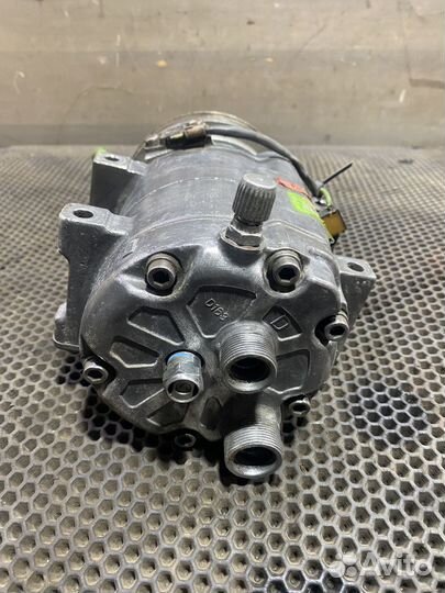 Компрессор кондиционера Audi 80 B4 ABC 2.6 Ауди