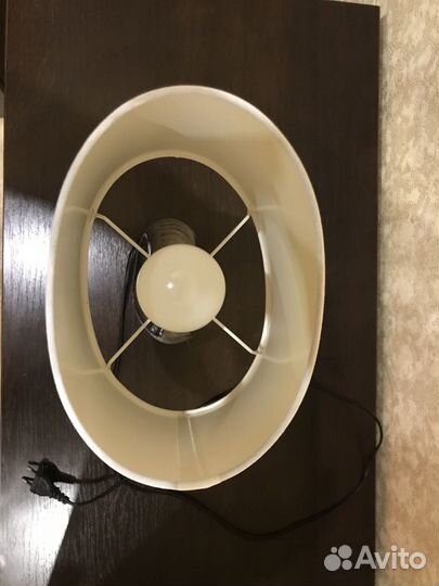 Светильник настольный с абажуром