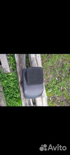 Подлокотник на солярис и киа риа